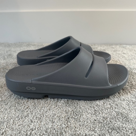 OOFOS Recovery OOahh Slide Sandals - size: W9/M7 - Picture 1 of 6